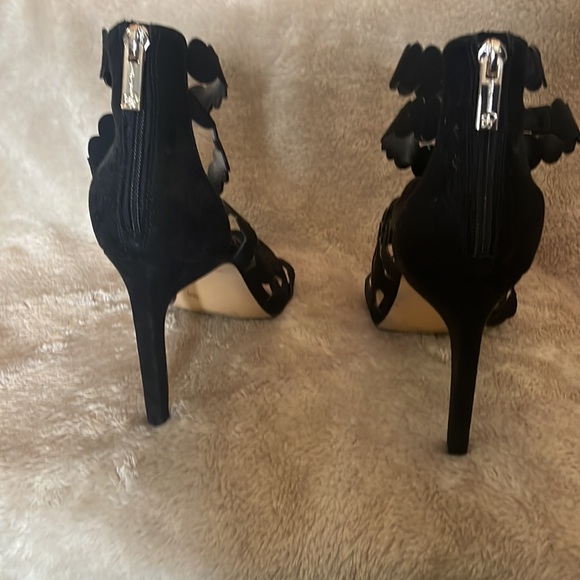Jessica Simpson heels - Picture 3 of 6